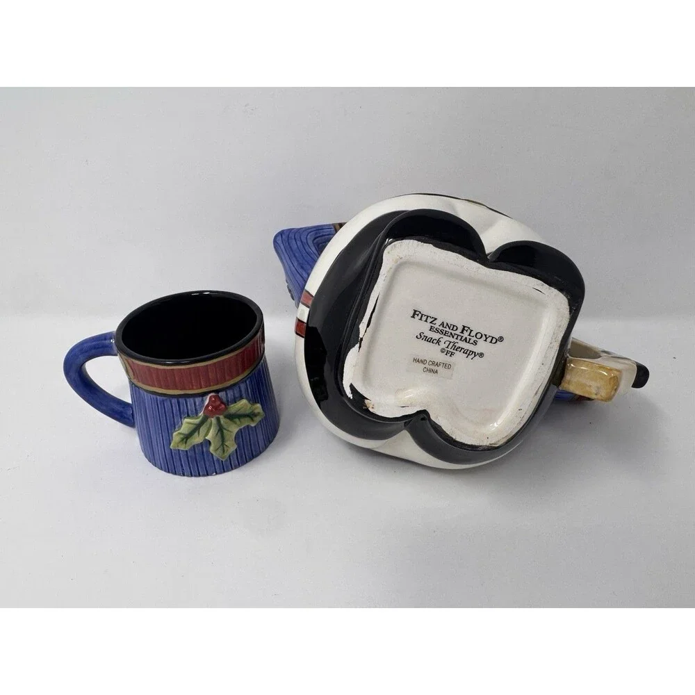 Fitz & Floyd Essentials Nutcracker Soldier Snack Therapy Bear Teapot Cup